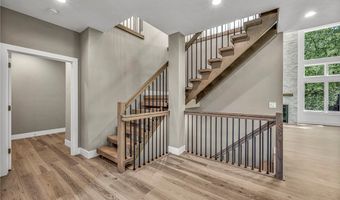 405 Club Dr W, Aurora, OH 44202