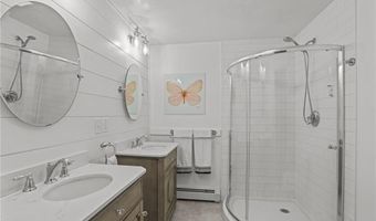3 Cynthia Rd, Lincoln, RI 02865