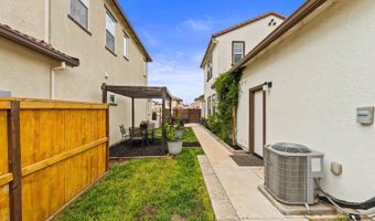 7908 Titan Dr, Antelope, CA 95843