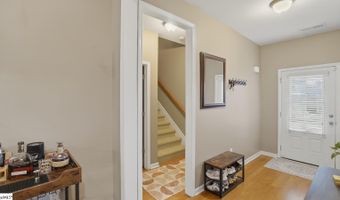 191 Gossamer Dr, Boiling Springs, SC 29316