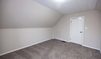 330 W McKeever St, Andrews, IN 46702