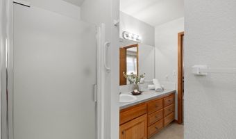5503 HACKER Cir, Cheyenne, WY 82009