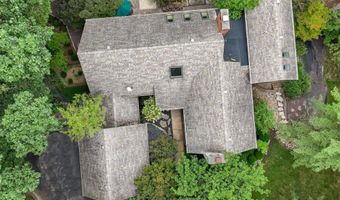 436 Shadowridge Ct, Ballwin, MO 63011