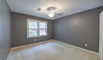 835 Lakeshore Dr NW, Berkeley Lake, GA 30096