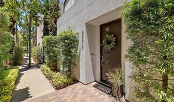 5515 Palm Dr, Hawthorne, CA 90250