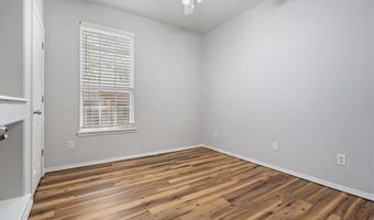 1100 SW Tinsley St, Bentonville, AR 72712