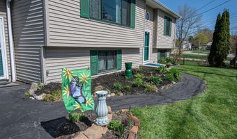 206 Fairview Ave, Auburn, ME 04210