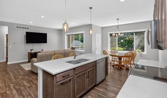 1906 Duff Ave, Ames, IA 50010