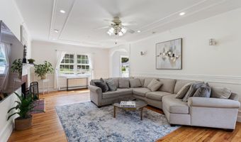 12 Summit Ter, Falmouth, ME 04105