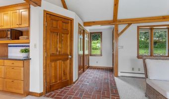 444 Middle Rd, Boxborough, MA 01719