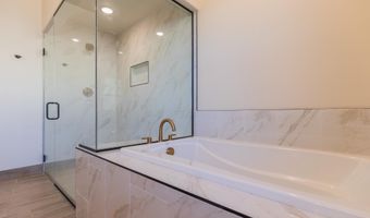 3644 Red Arroyo Dr, Alamogordo, NM 88310