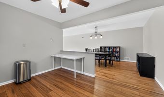7 Gregg Ln, Bayonne, NJ 07002