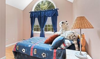 14 Bourget Ct, North Smithfield, RI 02896