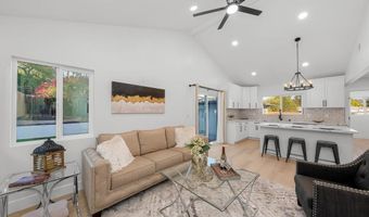 7118 Stanford Ave, La Mesa, CA 91942