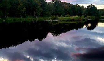 101 Friar Tuck Dr, Becket, MA 01223
