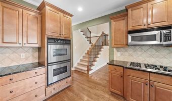 61 Eagle Rock Dr, Acworth, GA 30101