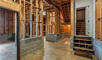 1388 Cypress Pointe Dr, Akron, AL 35449