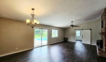 861 Oak Crst, Baxter Springs, KS 66713