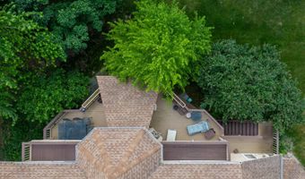 25047 W Palmer Ct, Antioch, IL 60002