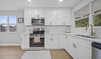 1623 Cunard Rd, Columbus, OH 43227
