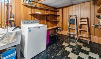 14932 Keppen Ave, Allen Park, MI 48101
