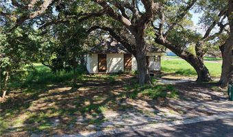 1051 S Whitney St, Aransas Pass, TX 78336