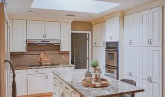 42 Elmdale Ave, Johnston, RI 02919