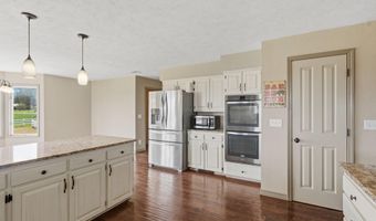 19360 Lawrence 2227, Aurora, MO 65605