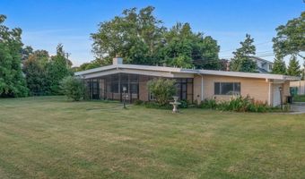 45 E LAKE Dr, Annapolis, MD 21403