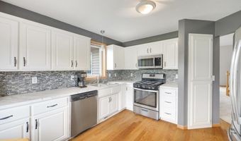 17153 Butternut St NW, Andover, MN 55304