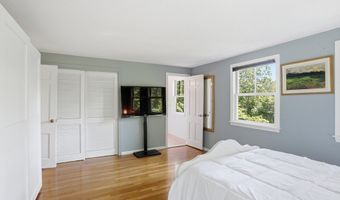 39 Ethan Allen Dr, Acton, MA 01720