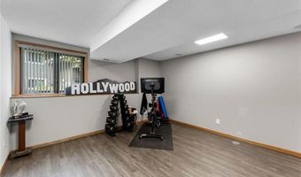 4730 144th St W, Apple Valley, MN 55124