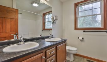 14 Ames Rd, Brookline, NH 03033