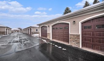 5610 Arbor Chase Dr, Ann Arbor, MI 48103