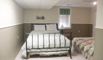 729 S 16th St, Bismarck, ND 58504