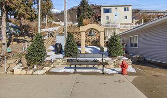 103 S Main St, Alma, WI 54610
