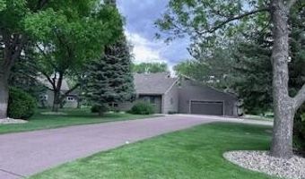 12964 Prairiewood Dr, Aberdeen, SD 57401