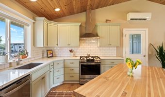 24855 Deer Ln, Bend, OR 97701
