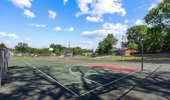 64 Woodland Rd, Bayville, NJ 08721