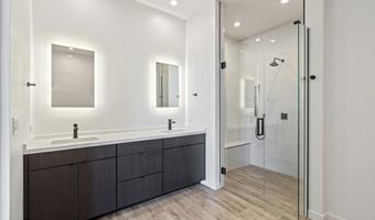 6525 E CAVE CREEK Rd 33, Cave Creek, AZ 85331