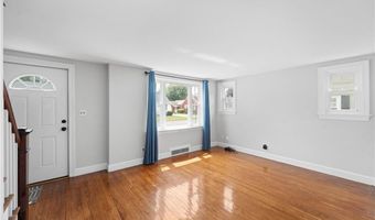 32 Rosemere Dr, East Providence, RI 02914