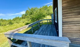 90 Searsport Ave, Belfast, ME 04915