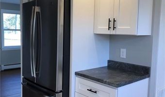7 Sherbrook Rd, Barrington, RI 02806