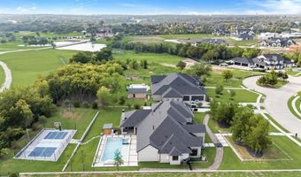 516 Lodge Hill Dr, Heath, TX 75032