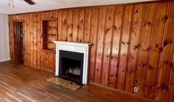 3067 Sr 18, West Point, GA 31833