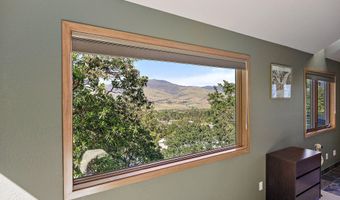 940 Pinecrest Ter, Ashland, OR 97520