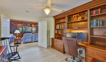 6107 MARBELLA Blvd, Apollo Beach, FL 33572