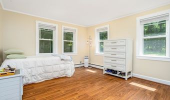 2409 W State Rd, Ashby, MA 01431