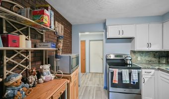 1315 Lake Dr, Ashland, OH 44805