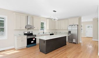 64 Highland Ave A, Attleboro, MA 02703
